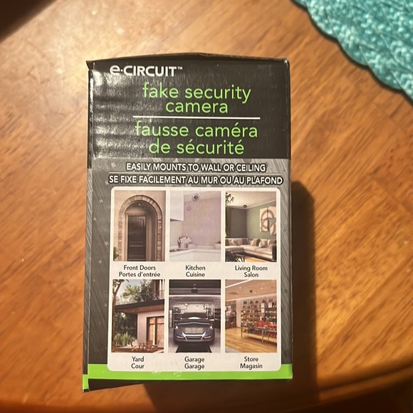 Fake Security Camera - Picture 3 of 4